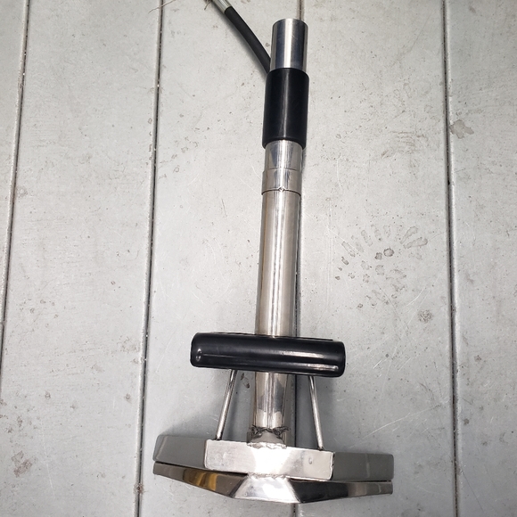 Rotovac 360i and Powrflite black max extractor as a bundle.. Orig price $7000 - Picture 2 of 12